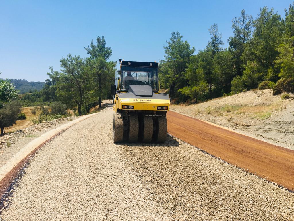 Manavgat Karabucak Yolu Asfaltlanıyor