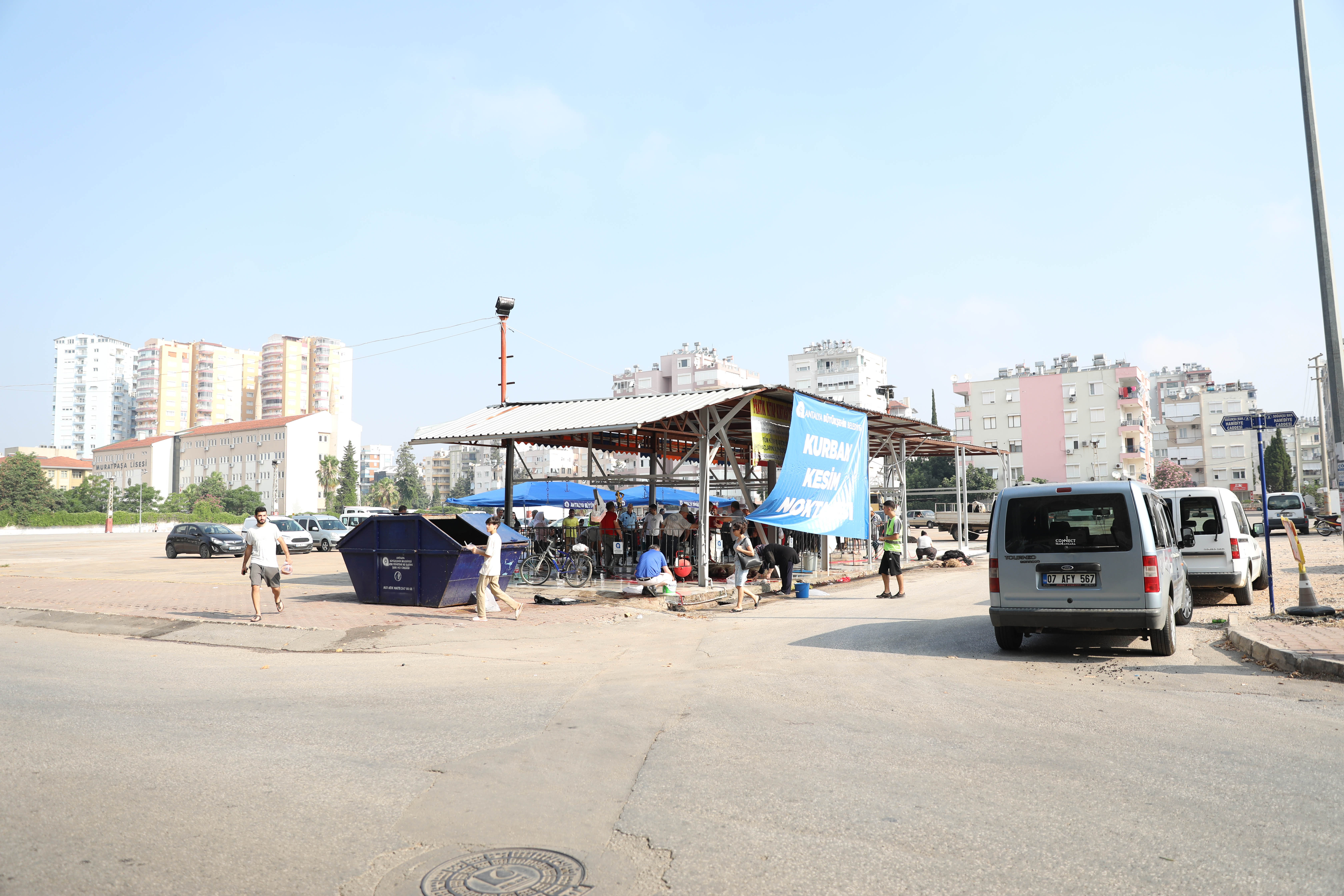 Büyükşehir 3 Noktada Kurban Kesim Hizmeti Veriyor