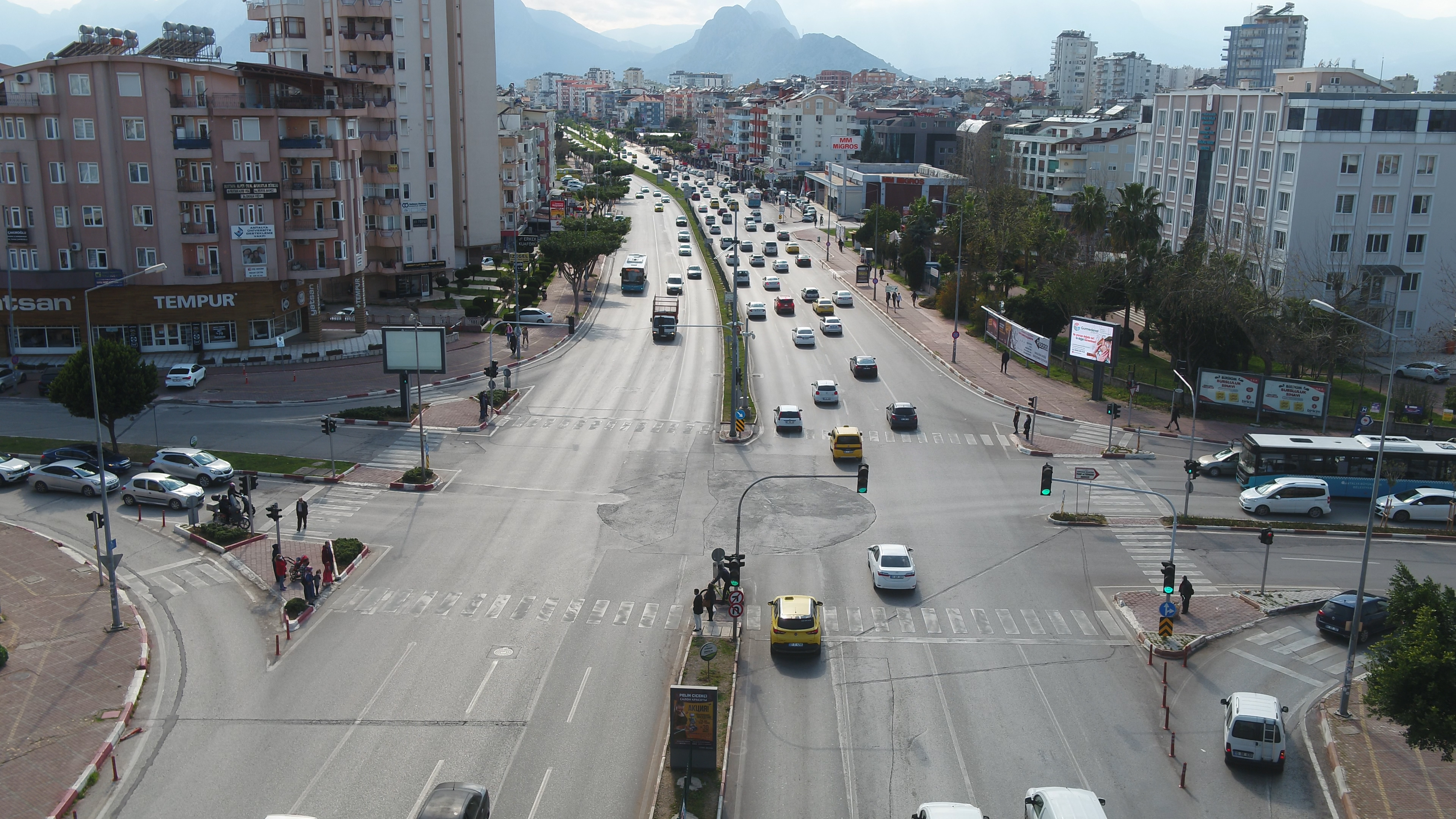 Büyükşehir’den trafik sıkışıklığına akıllı çözüm
