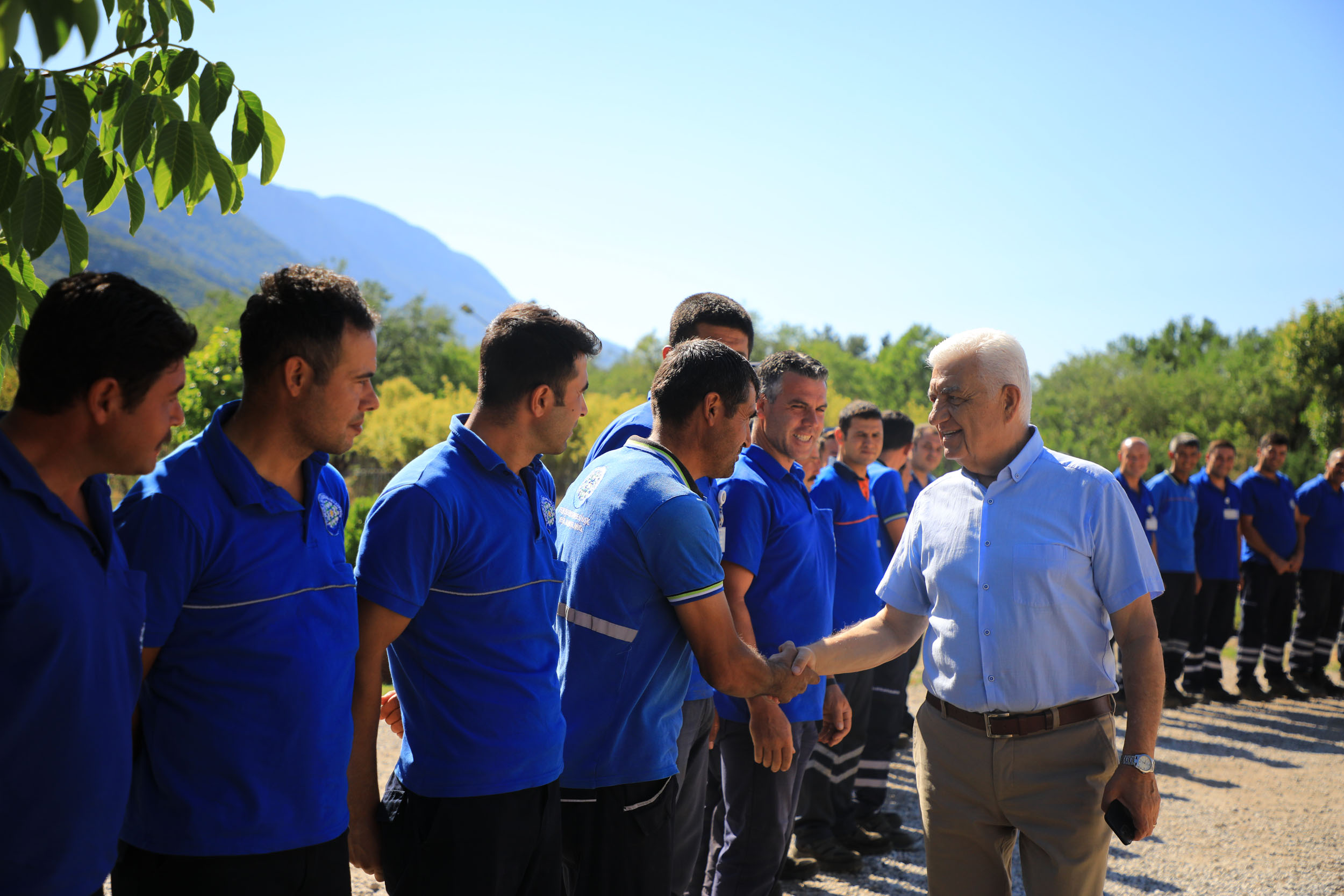 Büyükşehirden İşçi Maaşlarına Zam