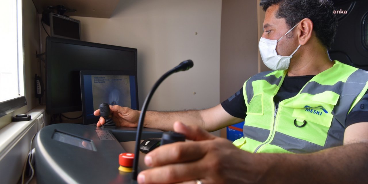 VAHAP SEÇER, YAĞMUR SUYU HATTI TEMİZLİĞİİLE İLGİLİ KONUŞTU: “ADETA ANJİYO YAPIYORUZ”