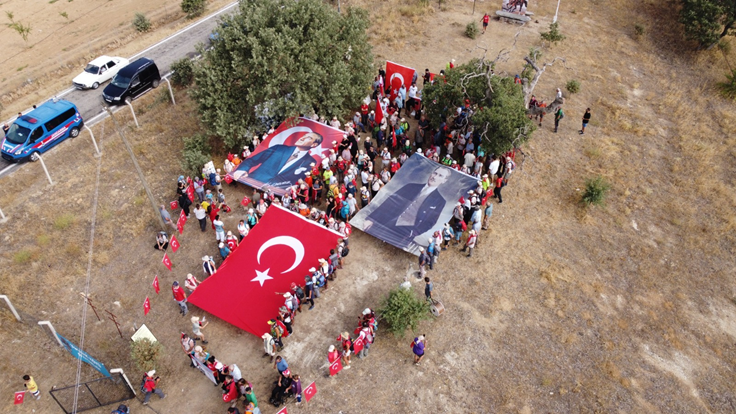 AK Parti'li Durgut: Araçta sigara içmek, çocuk haklarının ihlali