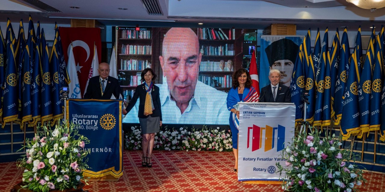 BAŞKAN SOYER'E ROTARY MESLEK HİZMET ÖDÜLÜ