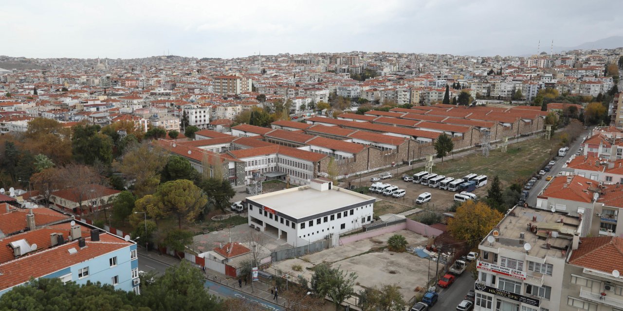 BUCA BELEDİYE BAŞKANI KILIÇ: "BUCA TRAFİĞİİÇİN BİR MİLADIN ARİFESİNDEYİZ"