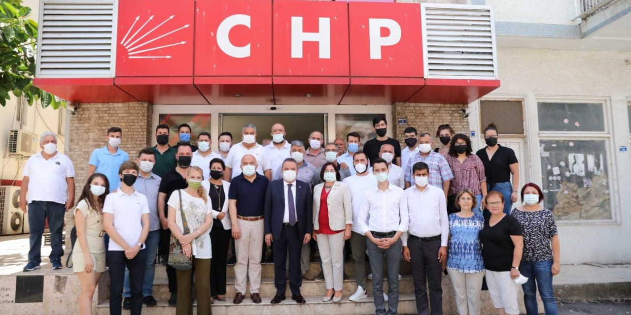 MUHİTTİN BÖCEK’TEN CHP’YE ZİYARET