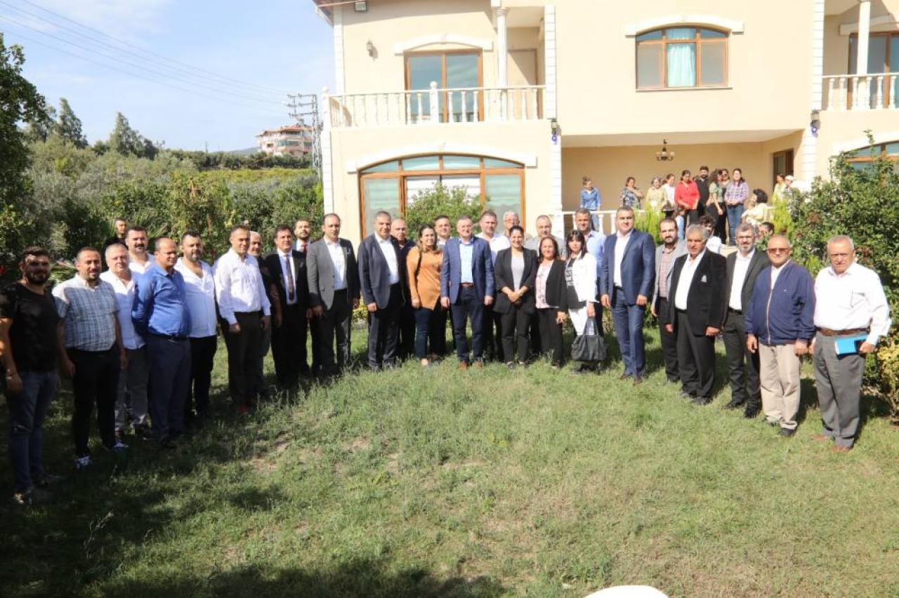 LÜTFÜ SAVAŞ: HATAY’DA HBB’DEN BAŞKA ÇALIŞAN KURUM YOK