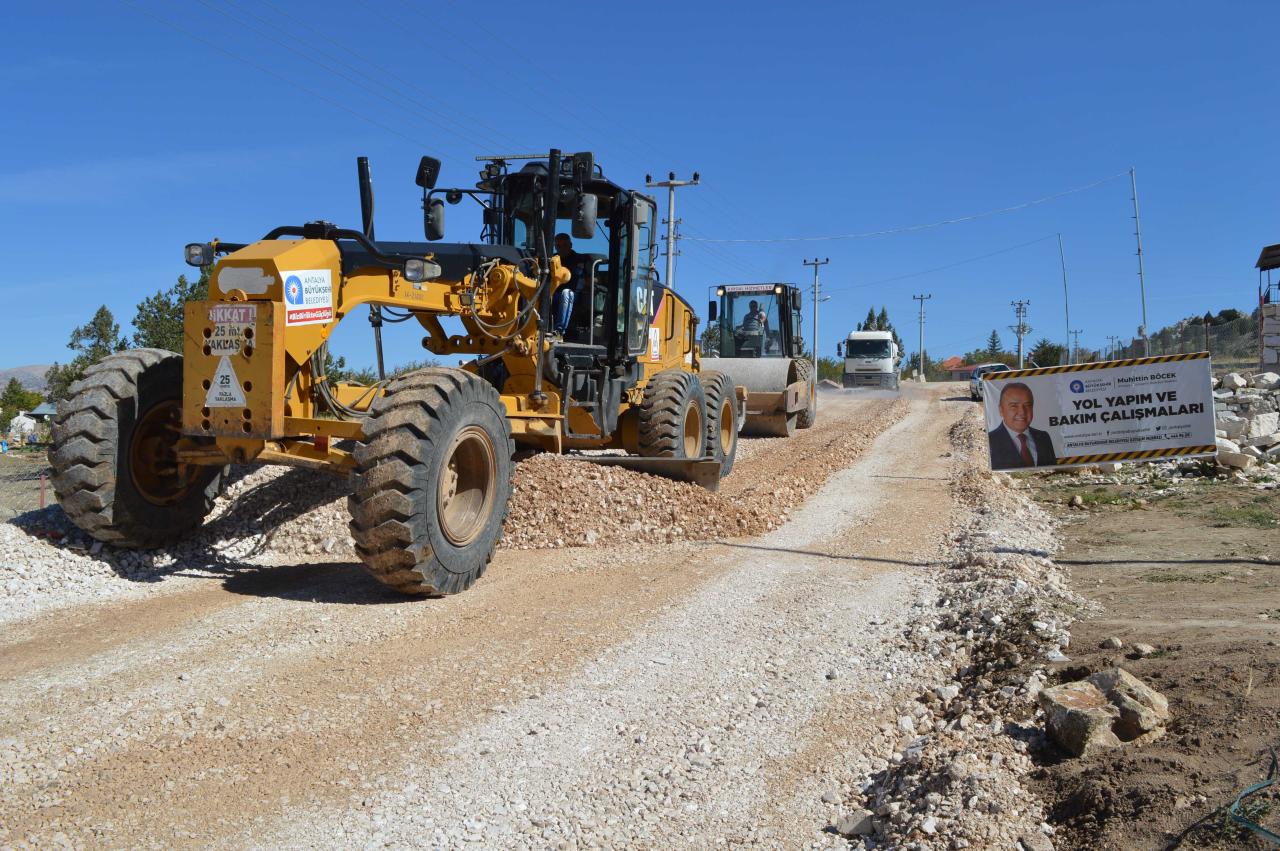 Büyükşehir Yeleme Mahallesi’nin 18 Yıllık Yol Hasretini Sona Erdiriyor