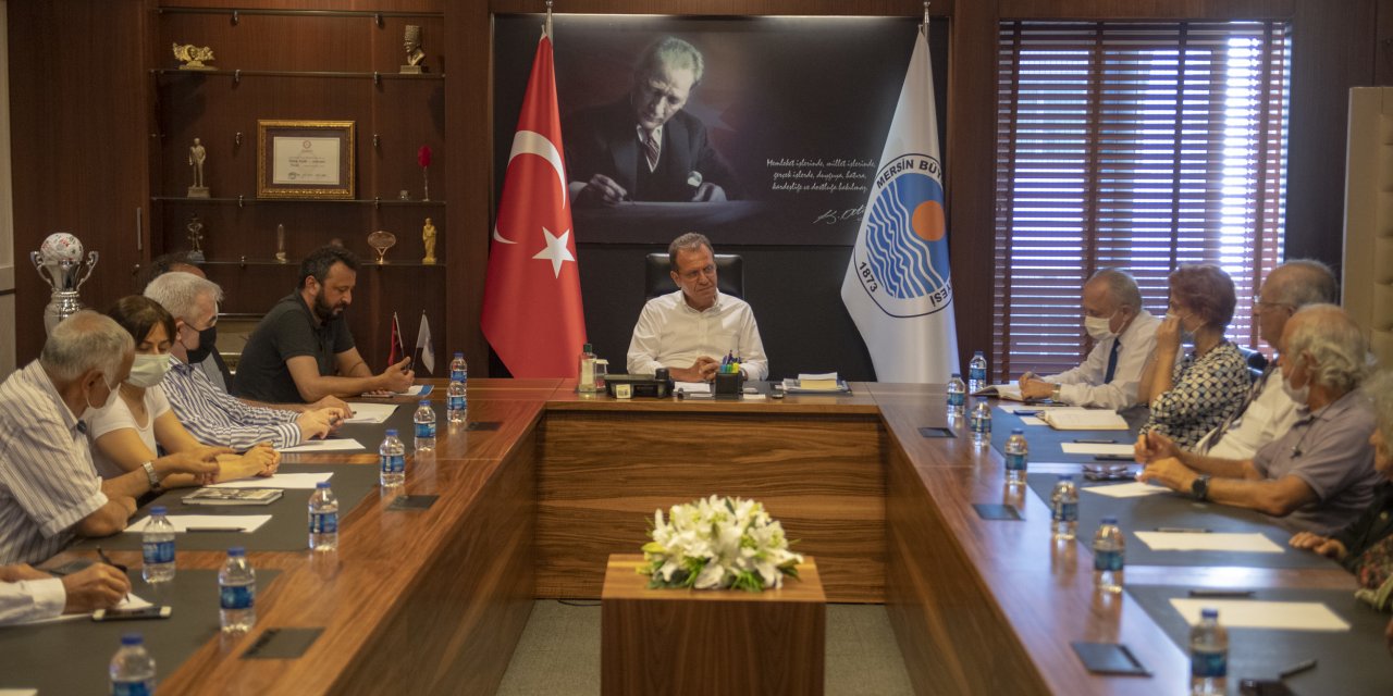VAHAP SEÇER, MEDEKA’NIN KENT TARİHİ ARAŞTIRMALARI KURULU İLE BİR ARAYA GELDİ