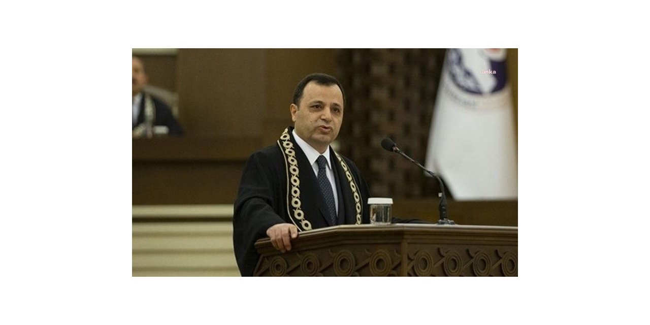 AYM BAŞKANI ARSLAN'DAN 'CUMHURBAŞKANI’NIN GÖREV SÜRESİ' UYARISI: "ÖNCEKİ CUMHURBAŞKANI 5 YILDAN AZ SÜRE GÖREV YAPABİLİR"