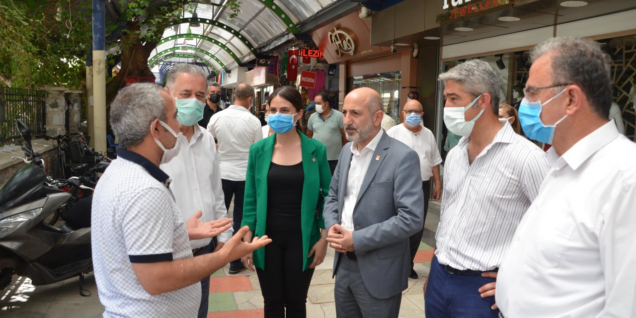 CHP'LİÖZTUNÇ VE BELEDİYE BAŞKANI OKTAY’DAN MARMARİS'TE ESNAF ZİYARETİ