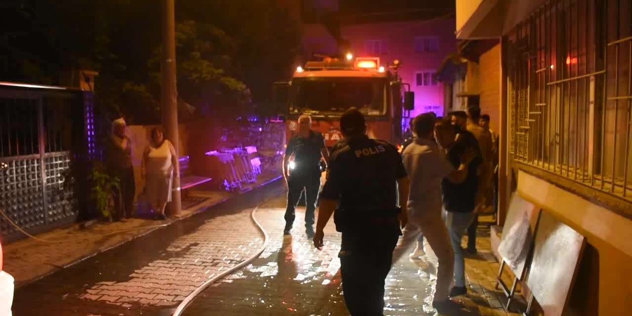 DÜĞÜN EVİNE GELEN OTOMOBİL YANDI