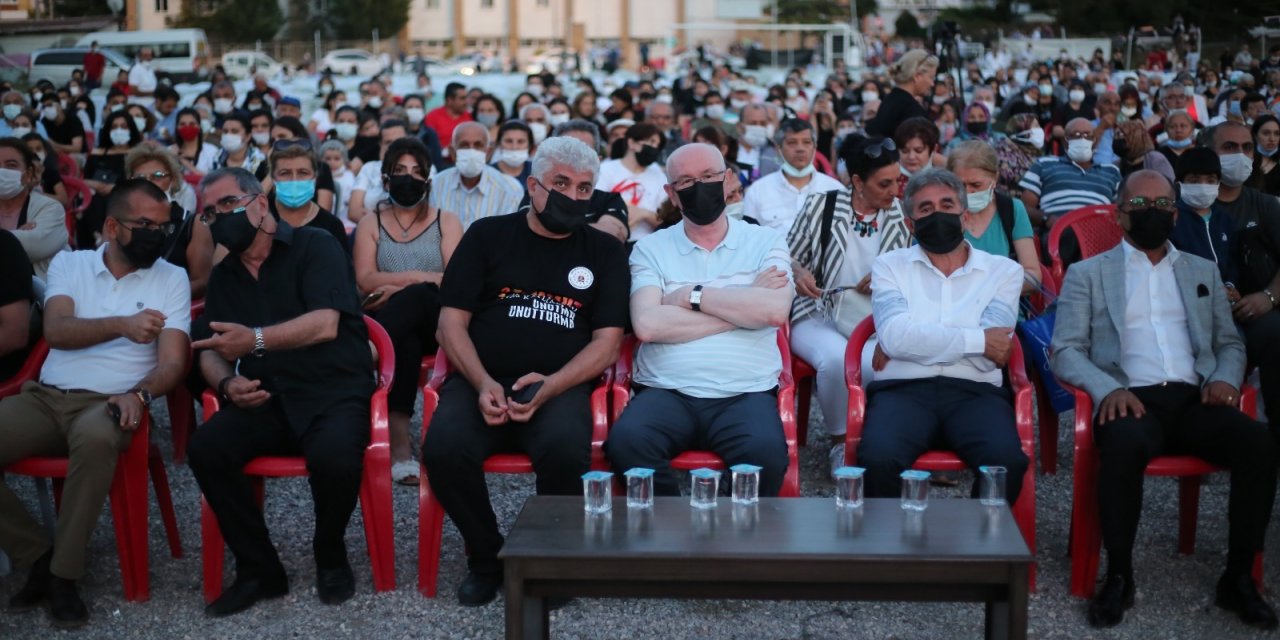 ODUNPAZARI BELEDİYE BAŞKANI KURT: “MADIMAK’I UNUTMAYACAĞIZ VE UNUTTURMAYACAĞIZ”