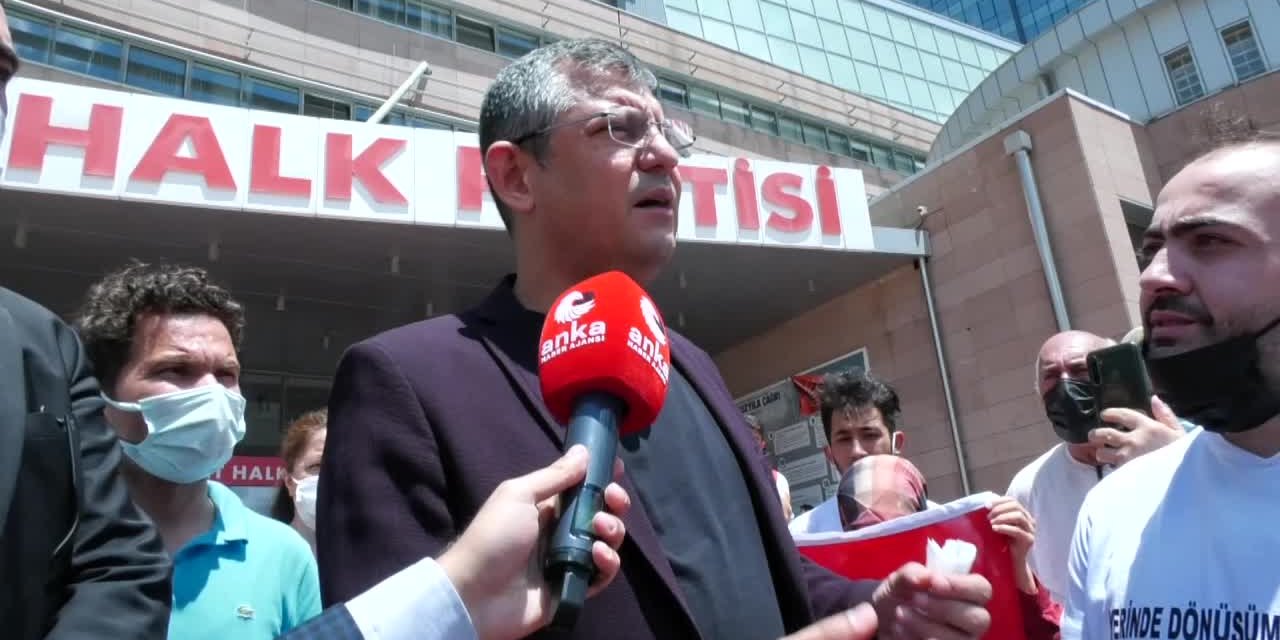 TOZKOPARANLILAR CHP GENEL MERKEZİ’NDE: "BETON ÇÖLÜNÜN ORTASINDAKİ VAHA İKTİDARIN AĞZINI SULANDIRIYOR"