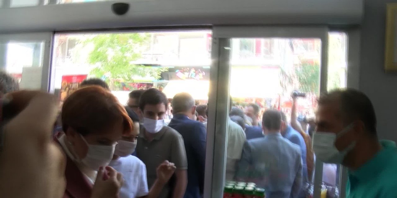 Fsm Köprüsü Afganistan Bayrağı Renklerine Büründü