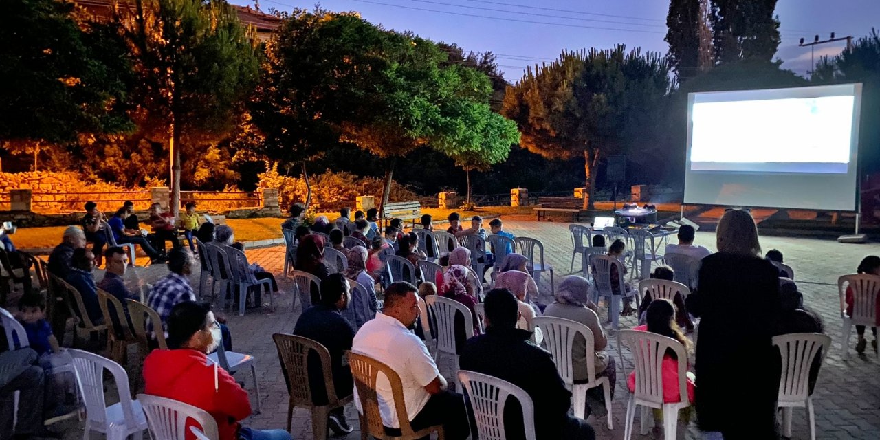 AKHİSAR BELEDİYESİ'NDEN DAĞDERE’DE AÇIK HAVA SİNEMA ETKİNLİĞİ