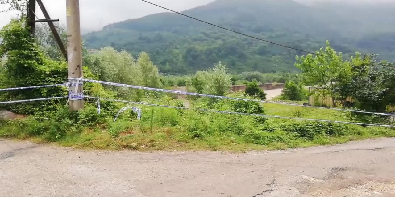 SAKARYA'DA SEL SULARINA KAPILAN ŞAHSI ARAMA ÇALIŞMALARI SÜRÜYOR