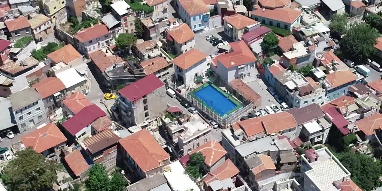 İZMİR BÜYÜKŞEHİR BELEDİYESİ'NDEN 3 MAHALLEYE 3 HAVUZ