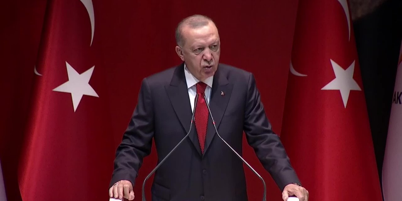 ERDOĞAN: UÇAKLARI SATACAKMIŞ, DÜNYAYI DOLAŞACAKSIN, TARİFELİ UÇAKLA MI?