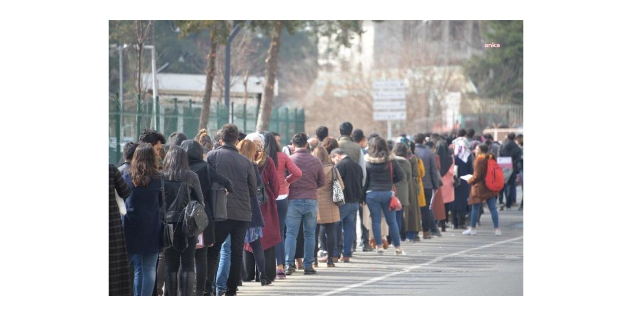 DİSK’İN “GENÇİSTİHDAM RAPORU”: "GENÇLERDE İŞSİZLİK ORANI RESMİ VERİLERİN İKİ KATI"