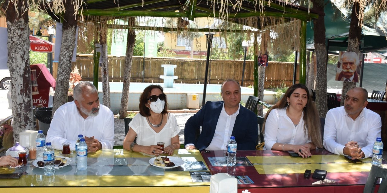GELECEK PARTİLİ YAZICI: “HİÇBİR FREN MEKANİZMASI YOK, TÜRKİYE PARLAMENTER SİSTEME GEÇMELİ”