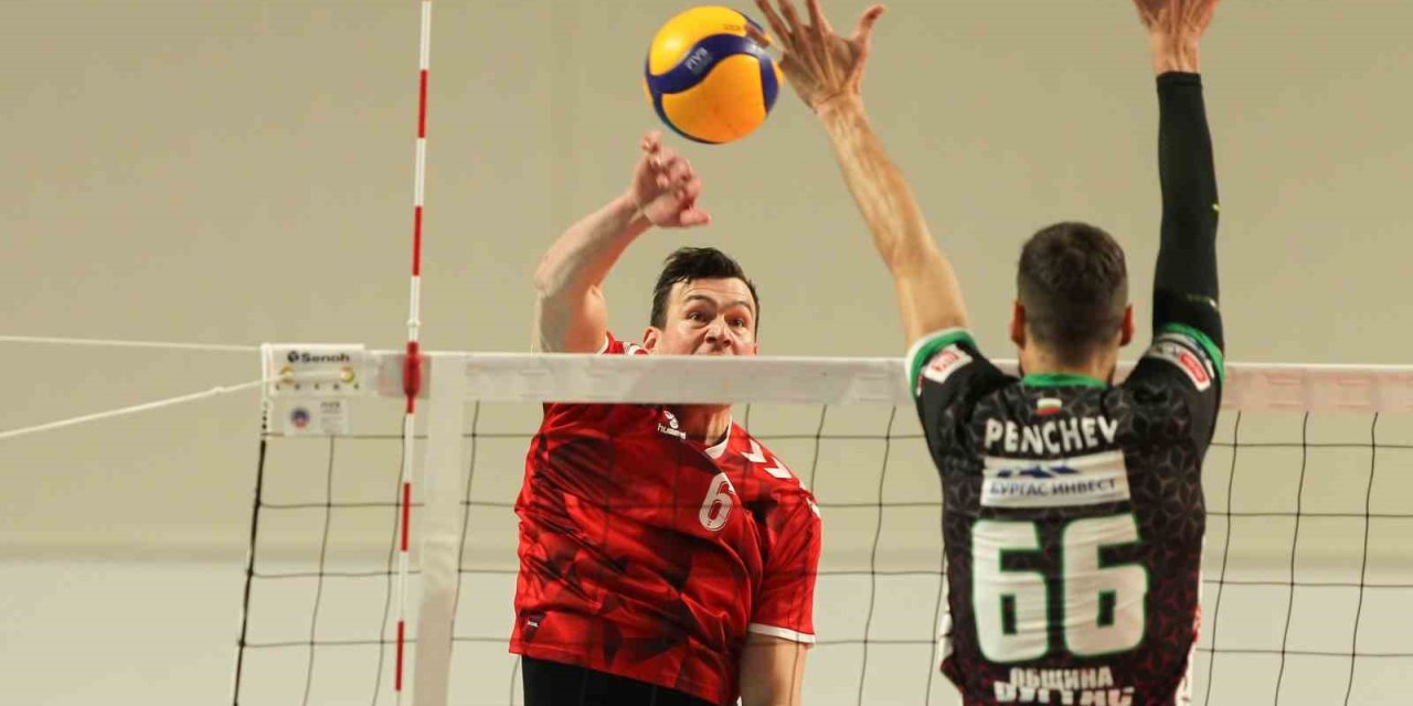 CEV CHALLENGE KUPASI: NEFTOHİMİK: 0 - SPOR TOTO: 3