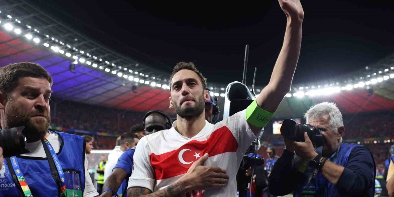 HAKAN ÇALHANOĞLU: "MİLAN’DAYKEN GALATASARAY’A GELME İHTİMALİM VARDI"