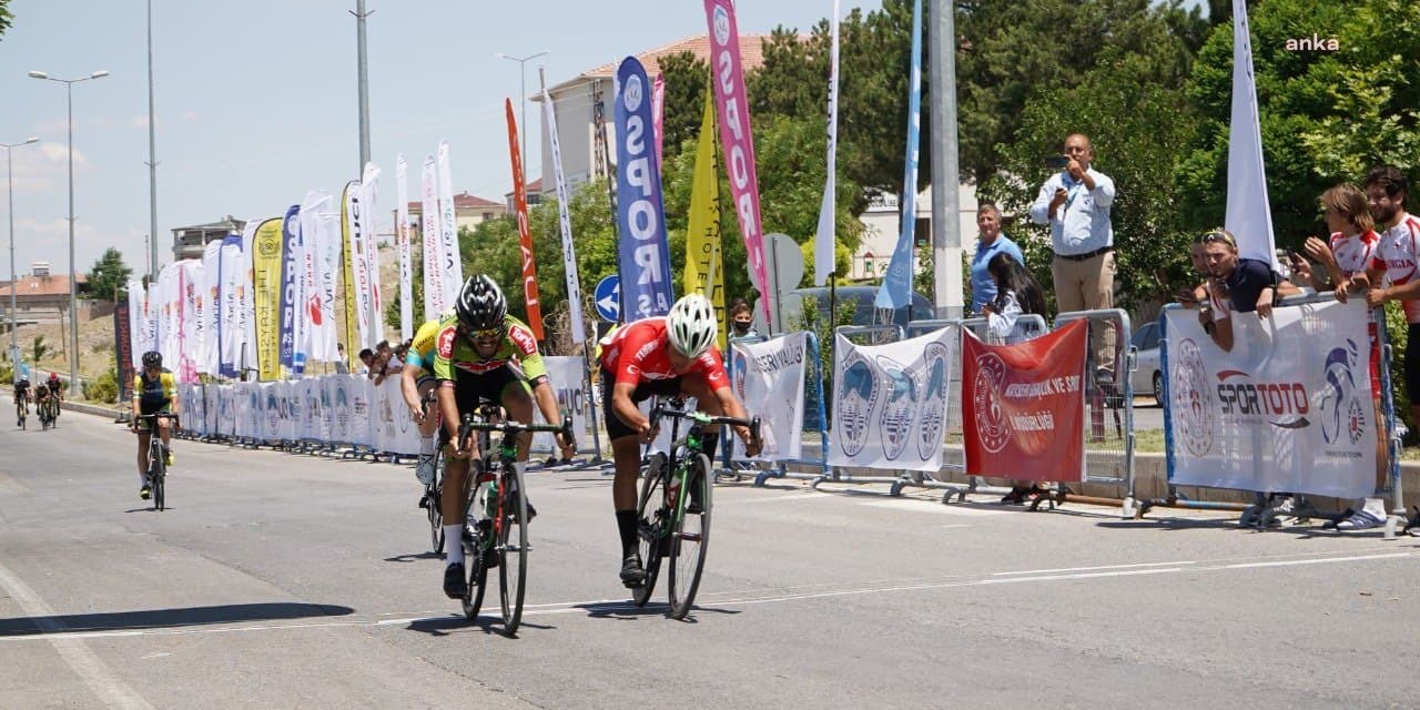 18 ÜLKEDEN 250 BİSİKLETÇİ KAYSERİ’DE