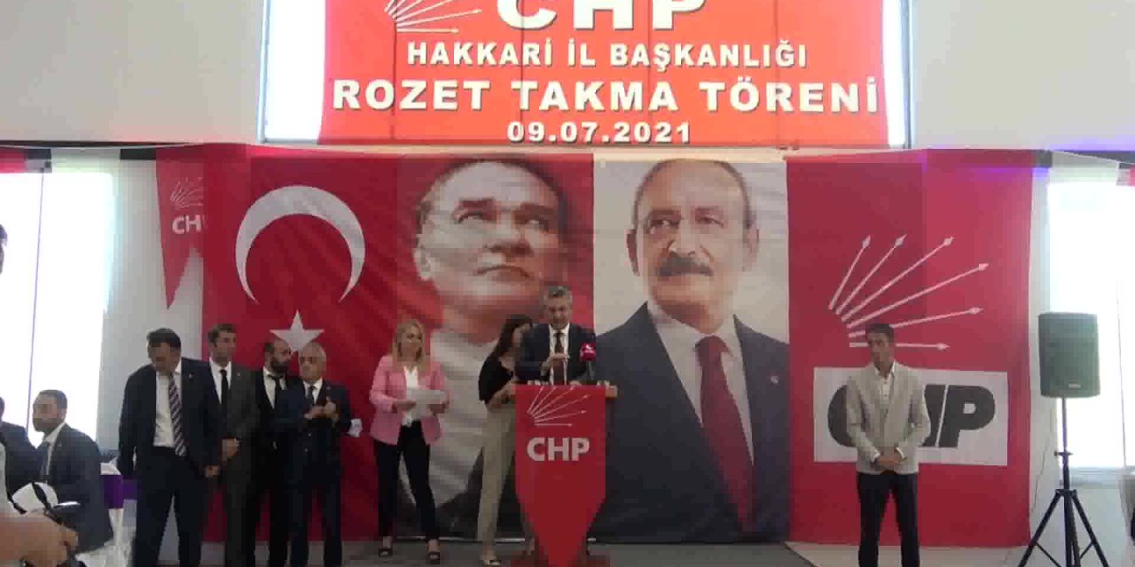 CHP’DEN CUMHURBAŞKANI ERDOĞAN’A: “SARAY’DAN TÜRKİYE’NİN GERÇEKLERİ GÖRÜNMÜYOR, SAYIN ERDOĞAN GEL DOĞU MASASI SENİ GEZDİRSİN”