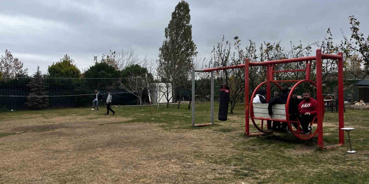 UYUŞTURUCUDAN KURTULDU, DERNEK KURUP EĞİTİM VERMEYE BAŞLADI
