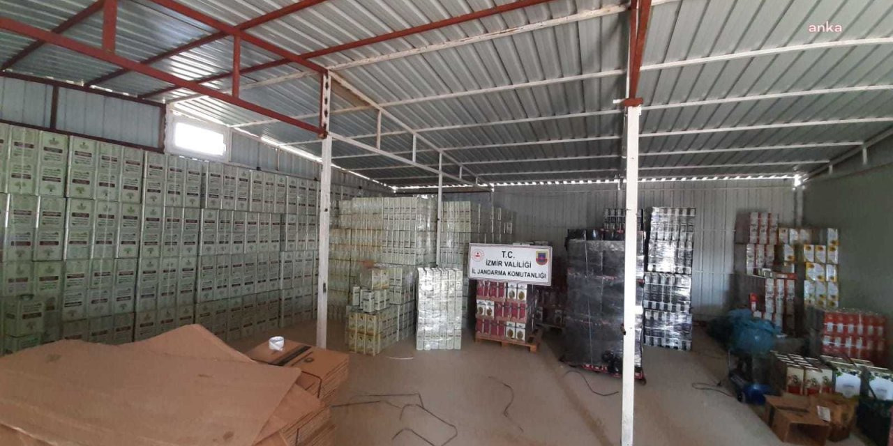 İZMİR'DE 3 BİN 560 LİTRE SAHTE SIVI YAĞ ELE GEÇİRİLDİ