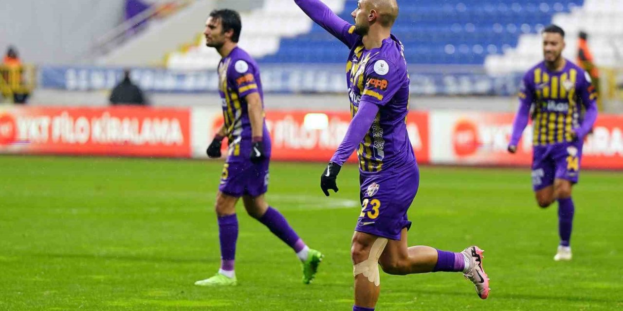 TRENDYOL SÜPER LİG: EYÜPSPOR: 1 - ÇAYKUR RİZESPOR: 0 (İLK YARI)