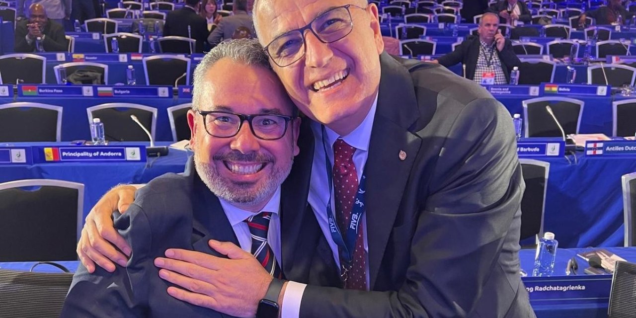 MEHMET AKİF ÜSTÜNDAĞ, ULUSLARARASI VOLEYBOL FEDERASYONU KONSEY BAŞKANI OLDU