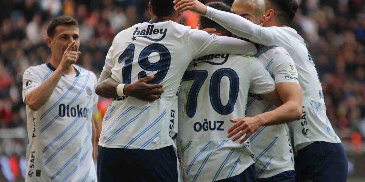 FENERBAHÇE’DEN LİGDE ÜST ÜSTE 4. GALİBİYET