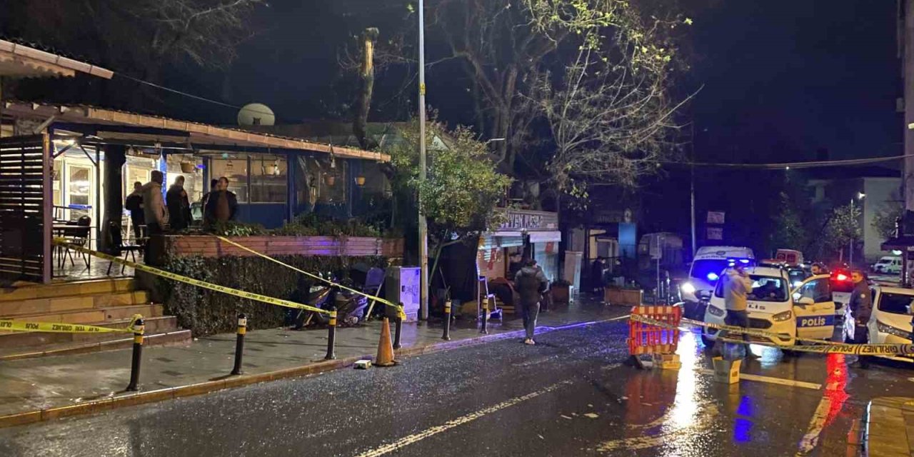 SARIYER’DE KAHVEHANE ÖNÜNDE SİLAHLI KAVGA. 1 YARALI