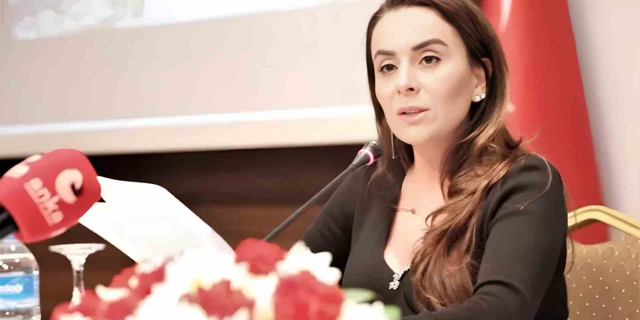 DOÇ. DR. EYLEM ÜMİT ATILGAN’A SEDAT SİMAVİ ÖDÜLLERİ’NDE BÜYÜK ÖDÜL