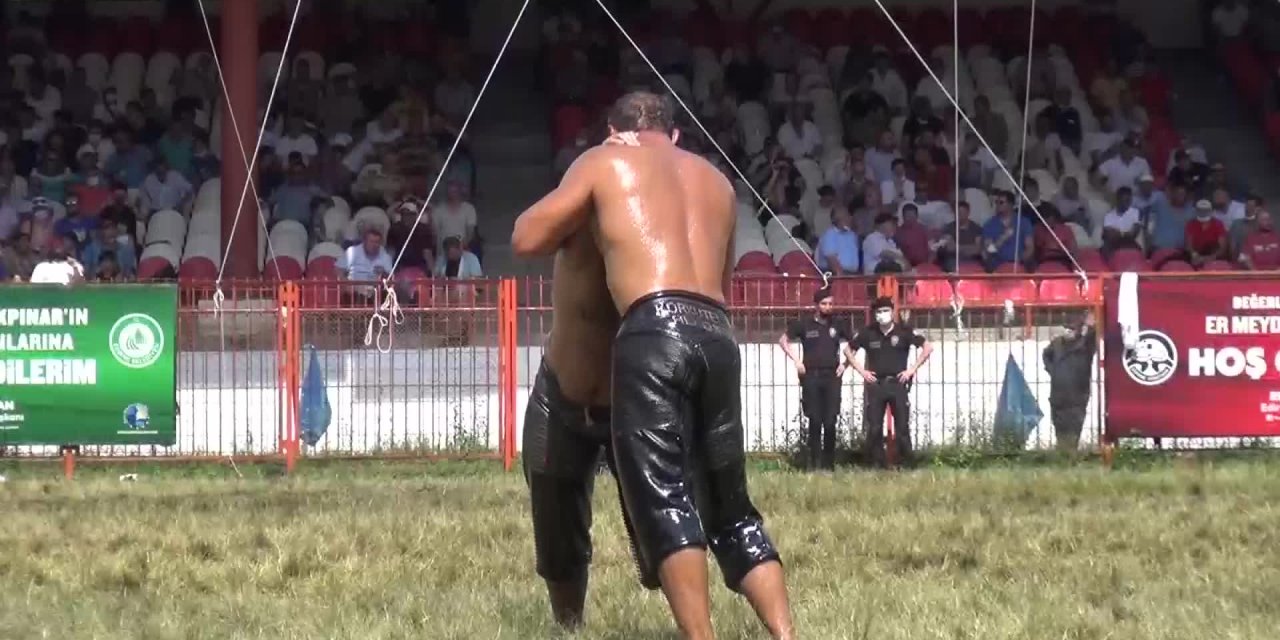 KIRKPINAR'DA FİNALİST BAŞPEHLİVANLAR BELLİ OLDU