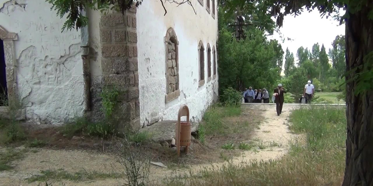 PAZARÖREN KÖY ENSTİTÜSÜ MEZUNLARI DERNEK KURDU: "ANA KUCAĞIMIZA SAHİP OLALIM"