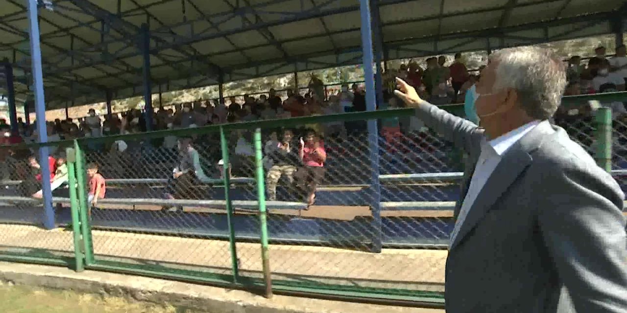 ZEYDAN KARALAR, KIZILDAĞ FUTBOL TURNUVASI’NIN AÇILIŞINI YAPTI