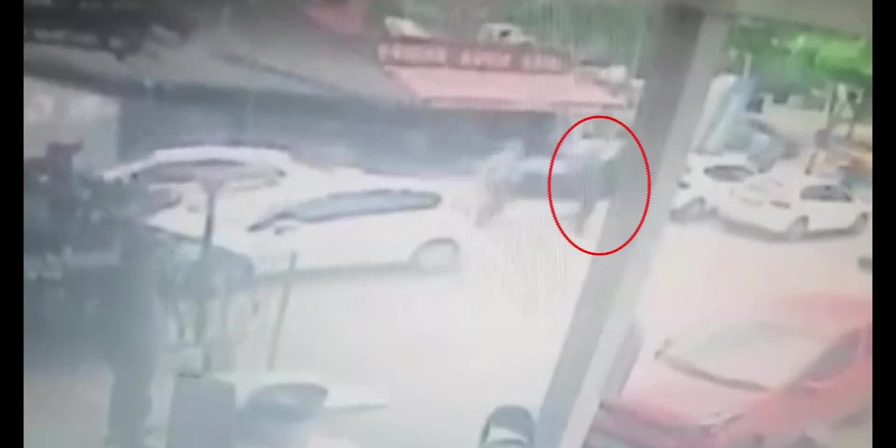 BEYLİKDÜZÜ'NDE 26 KİŞİNİN TELEFONUNU ÇALDIĞI İDDİA EDİLEN ŞÜPHELİ YAKALANDI