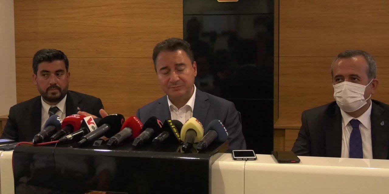 BABACAN: HER SİYASİ PARTİNİN GENEL BAŞKANI DOĞAL ADAY