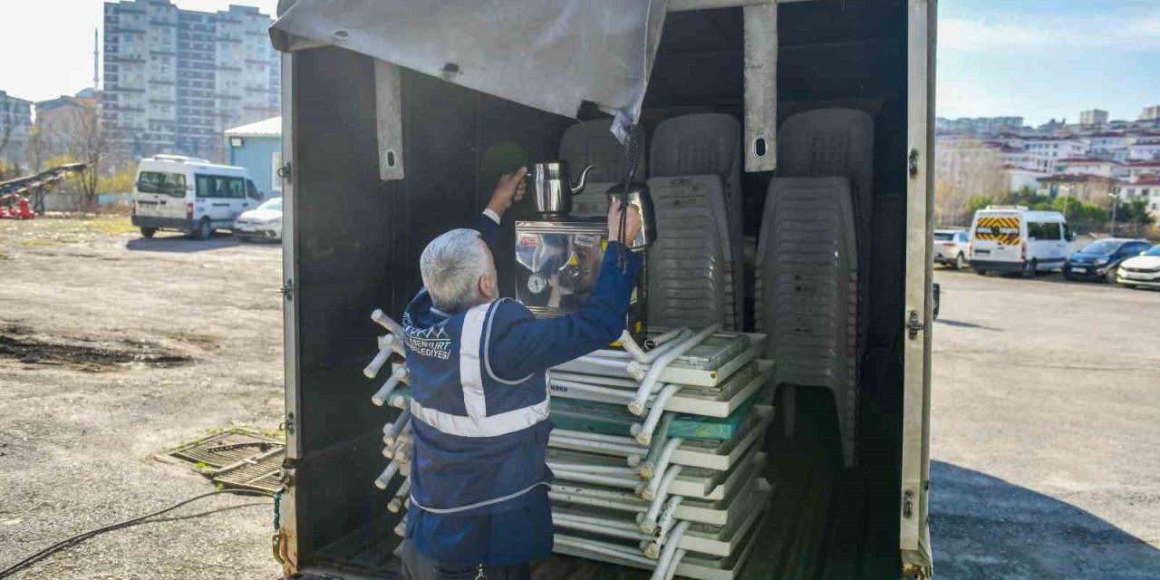 ESENYURT BELEDİYESİ TAZİYE HİZMETİ İLE VATANDAŞLARIN YANINDA