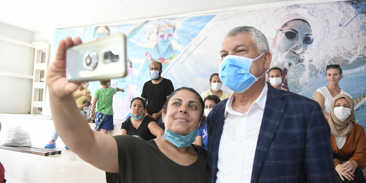 ADANA BÜYÜKŞEHİR’DEN ÜCRETSİZ YÜZME KURSU