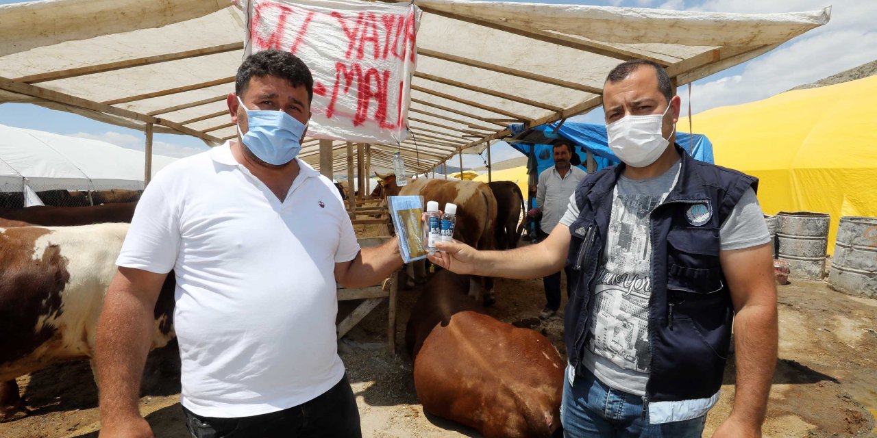 YENİMAHALLE BELEDİYESİ, YAKACIK’TA 50 BİN MASKE DAĞITILACAK