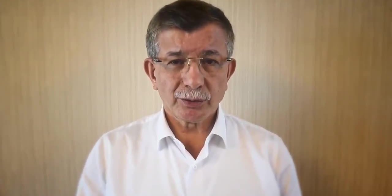 DAVUTOĞLU'NDAN 'BOĞAZİÇİ' ÇAĞRISI: "BARİ BU KEZ İNADINA BİR ADIM ATMAYIN"