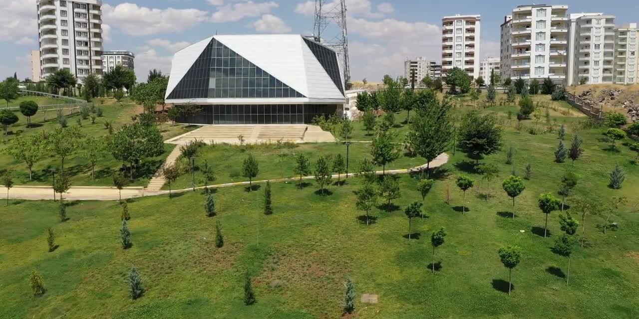 KARAKÖPRÜ BELEDİYESİ: "UZAY VE BİLİM MERKEZİ, UFAK EKSİKLİKLERİ GİDERİLEREK HİZMETE SUNULACAK"