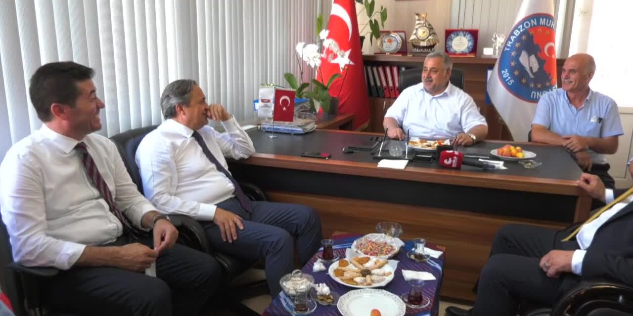TÜRKİYE MUHTARLAR KONFEDERASYONU BAŞKANI AKTÜRK, CHP’Lİ TORUN’A AÇIKLADI: "CUMHURBAŞKANININ İSTEDİĞİNİ CHP’Lİ BELEDİYELER YAPIYOR"