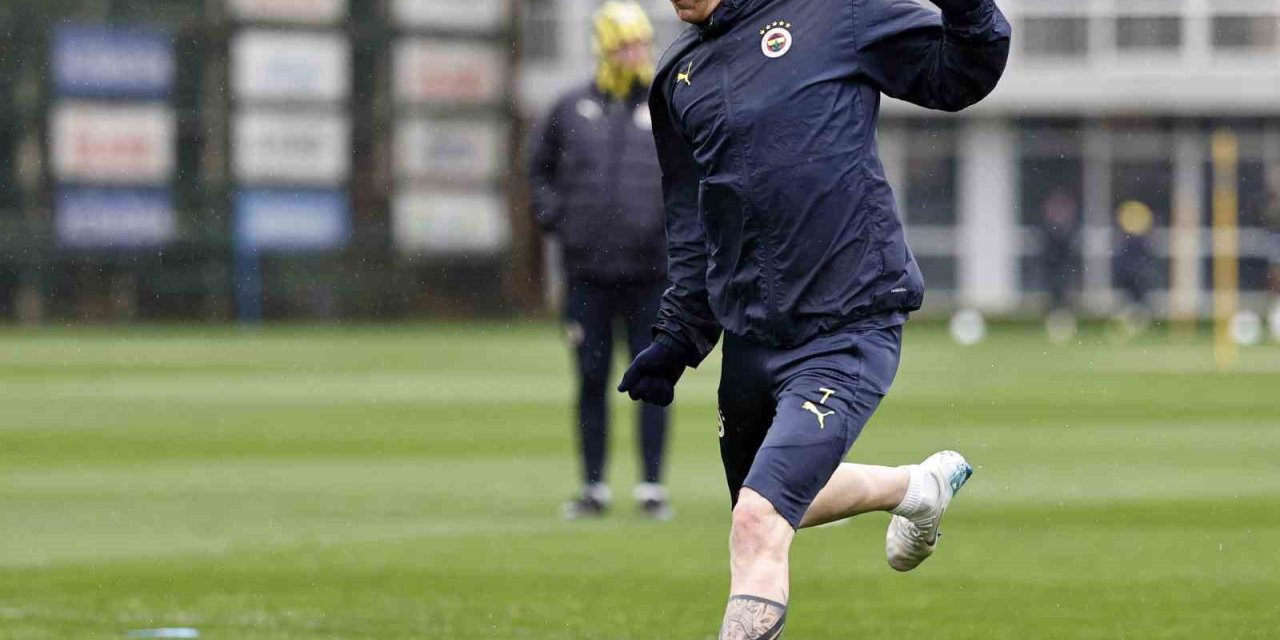 FENERBAHÇE, ÇALIŞMALARINA DEVAM ETTİ