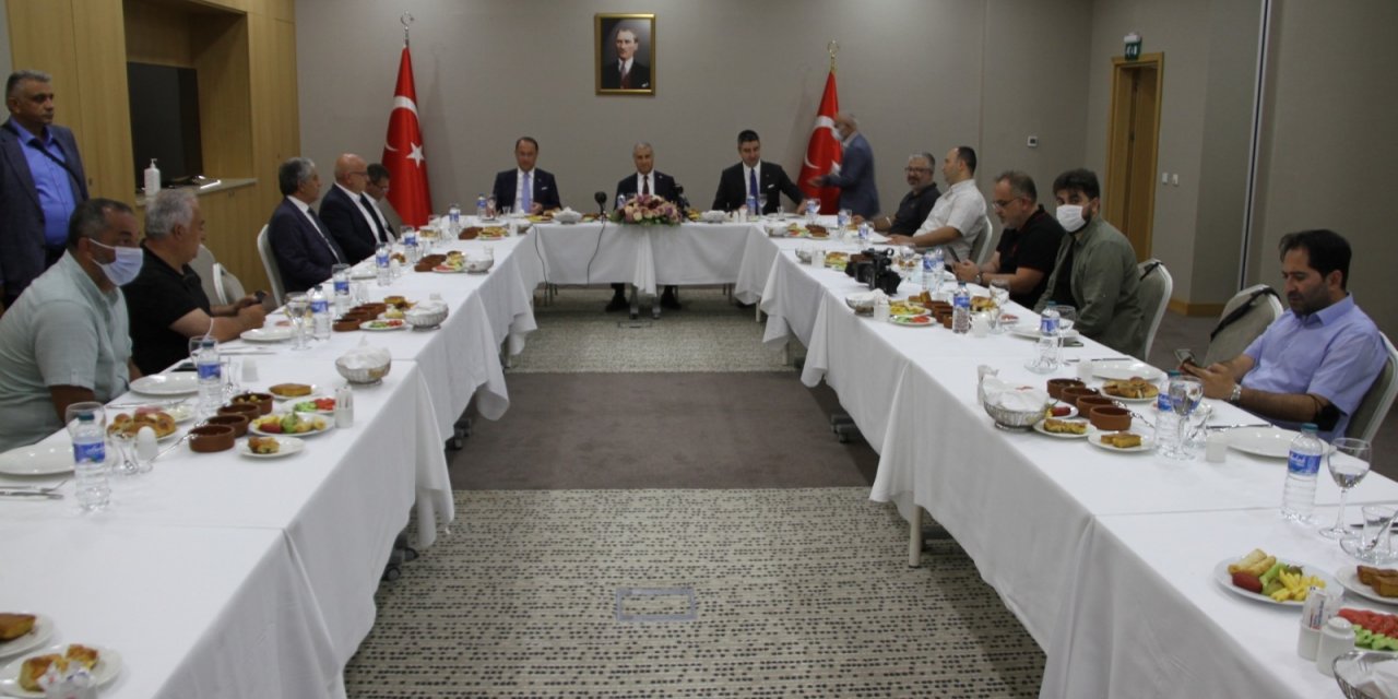 KARTAL BELEDİYE BAŞKANI GÖKHAN YÜKSEL ERZİNCAN’DAKİ MEDYA TEMSİLCİLERİYLE BULUŞTU