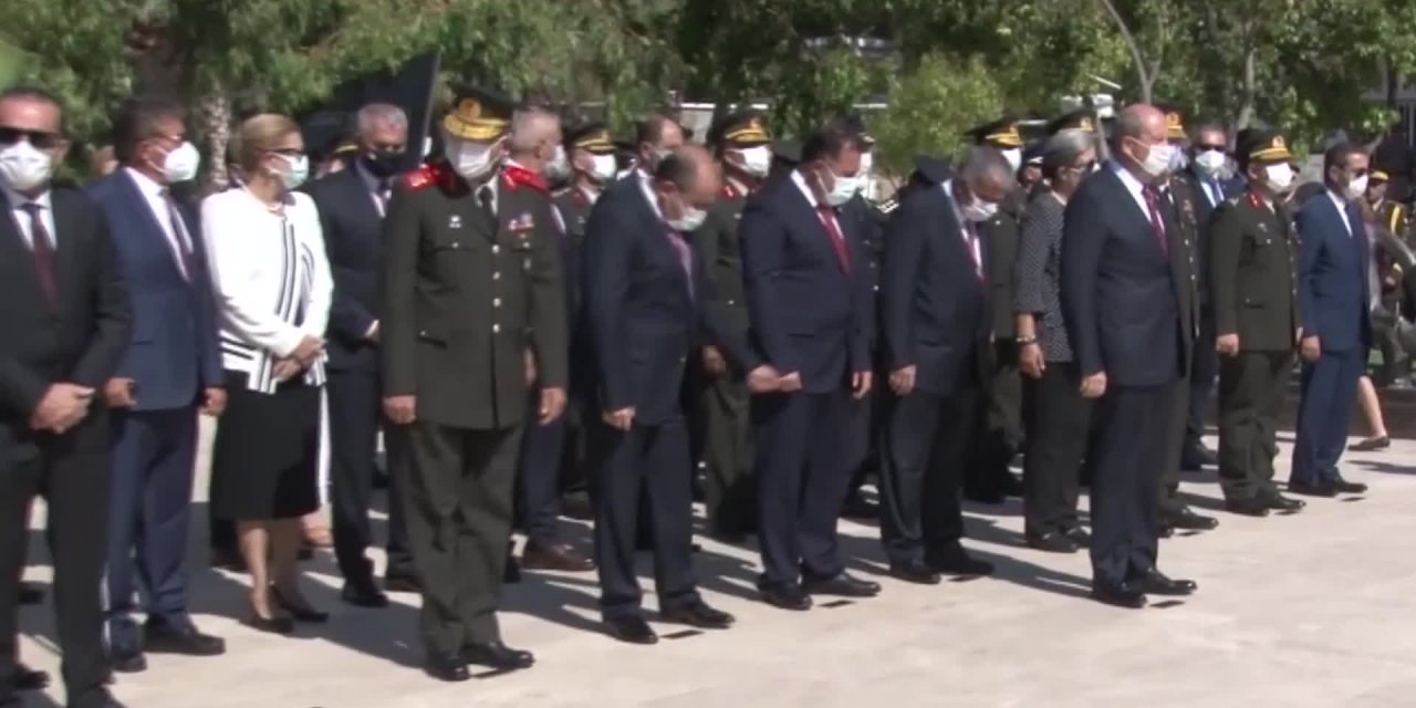 KKTC’DE 20 TEMMUZ BARIŞ VE ÖZGÜRLÜK BAYRAMI KUTLAMALARI ÇELENK SUNULMASI İLE BAŞLADI