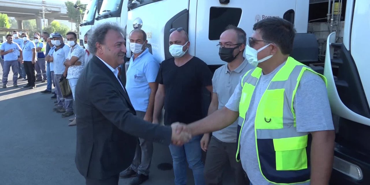 BORNOVA BELEDİYE BAŞKANI MUSTAFA İDUĞ, PERSONELLE BAYRAMLAŞTI